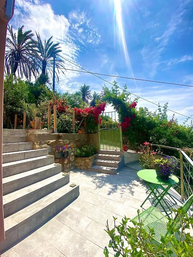 Casa Della Bella Vita. Sea View Appartement. 博尔迪盖拉 公寓