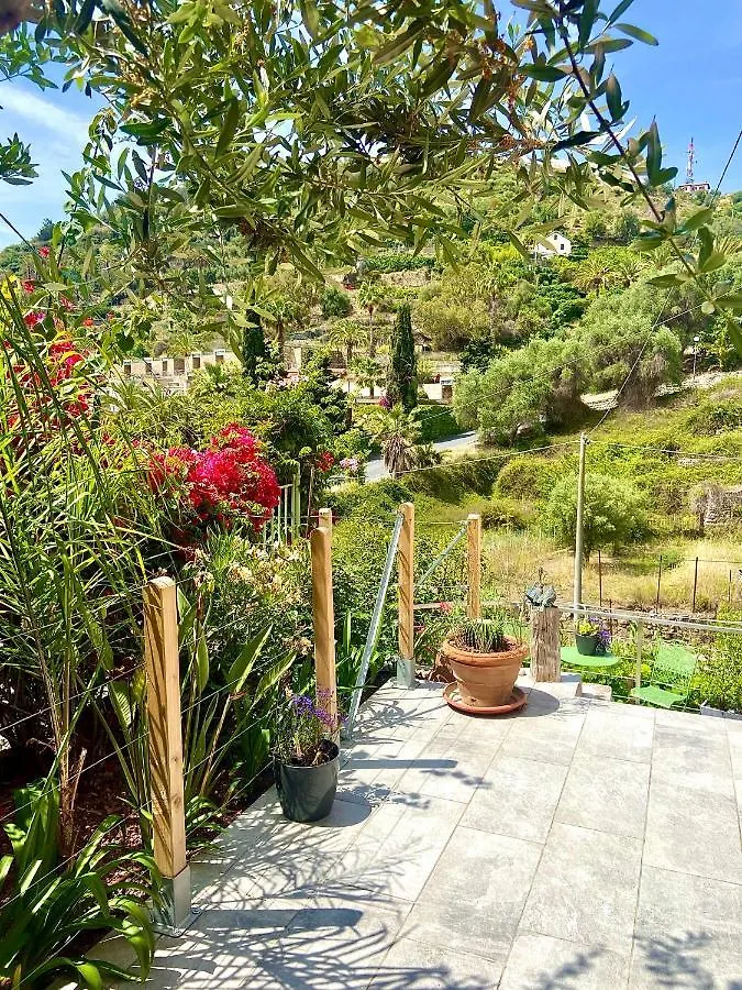 Casa della Bella Vita. Sea view appartement. Bordighera 0*,